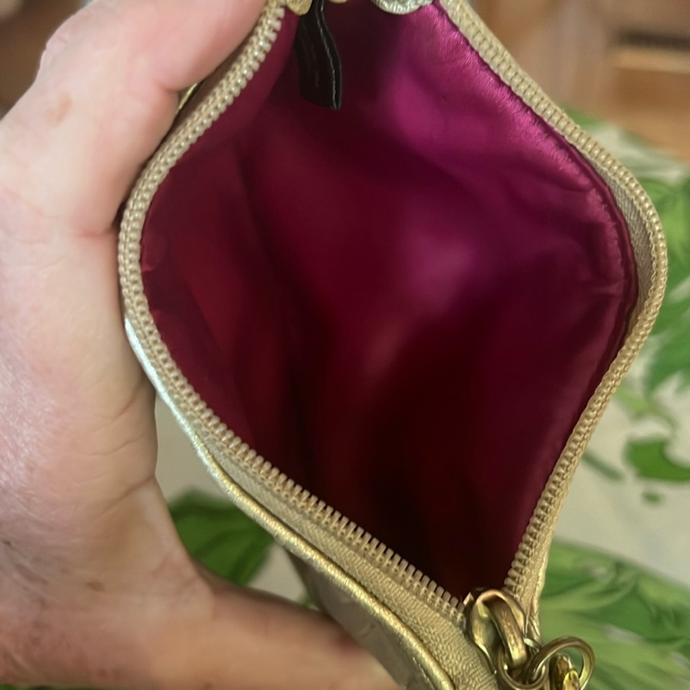 Authentic Coach Wristlet!! - image 3